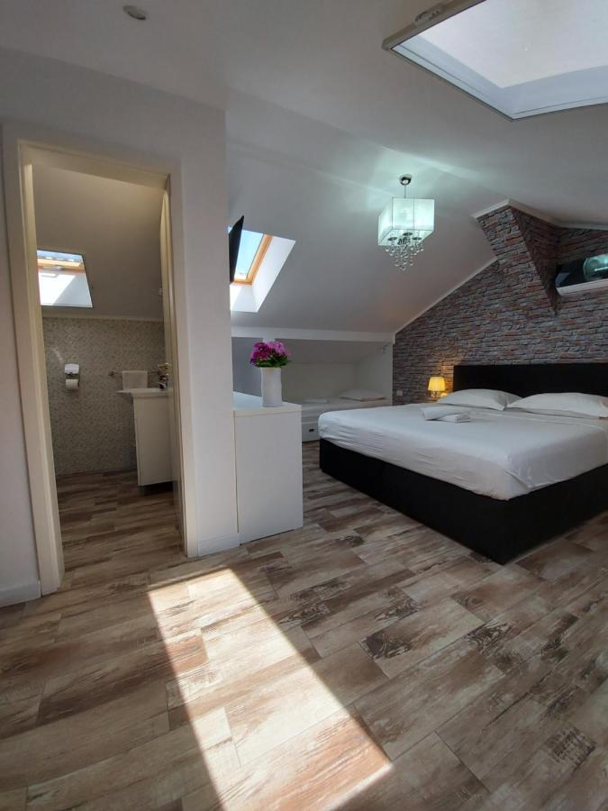 Kevin&Jessica Rooms Giarmata Luaran gambar