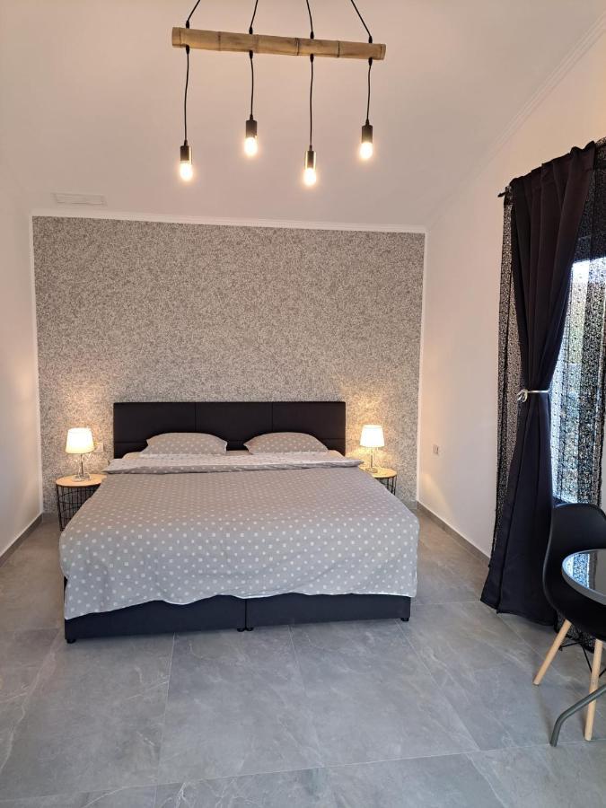 Kevin&Jessica Rooms Giarmata Luaran gambar