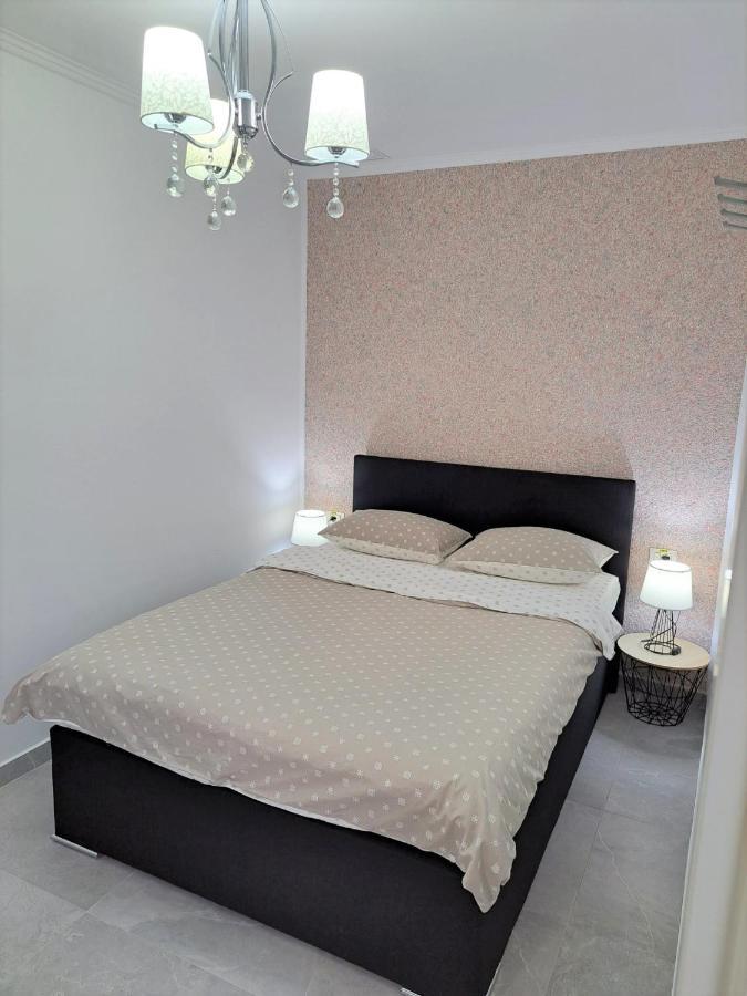 Kevin&Jessica Rooms Giarmata Luaran gambar