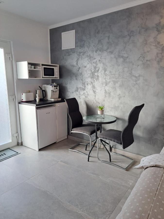 Kevin&Jessica Rooms Giarmata Luaran gambar
